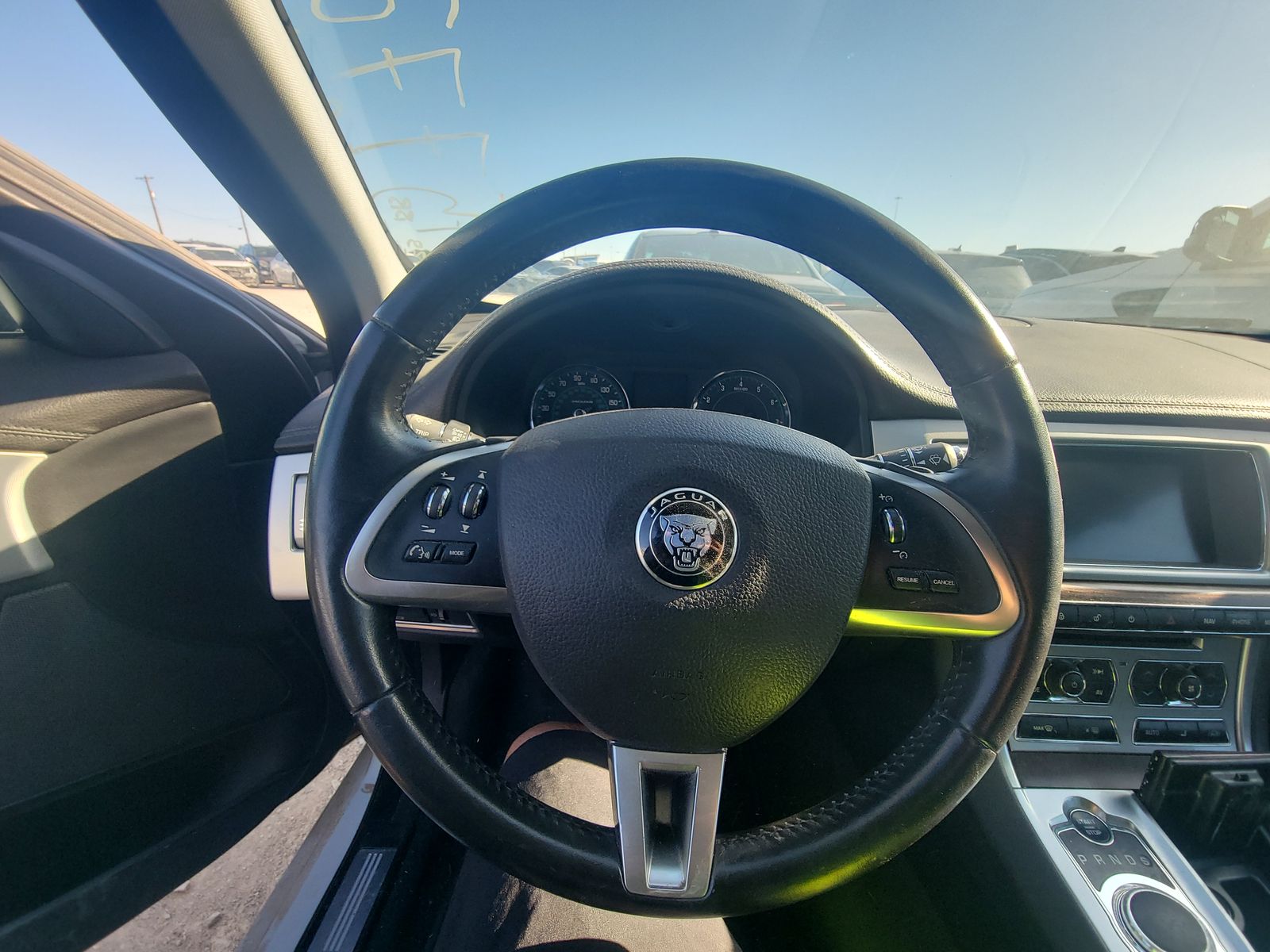 2014 Jaguar XF 2.0T RWD