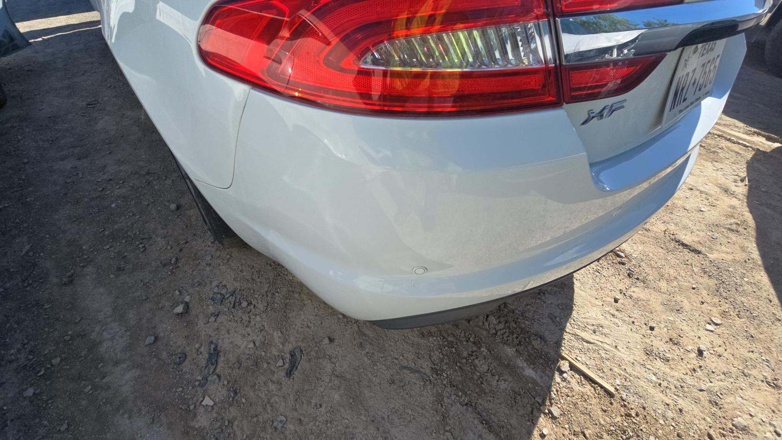 2014 Jaguar XF 2.0T RWD