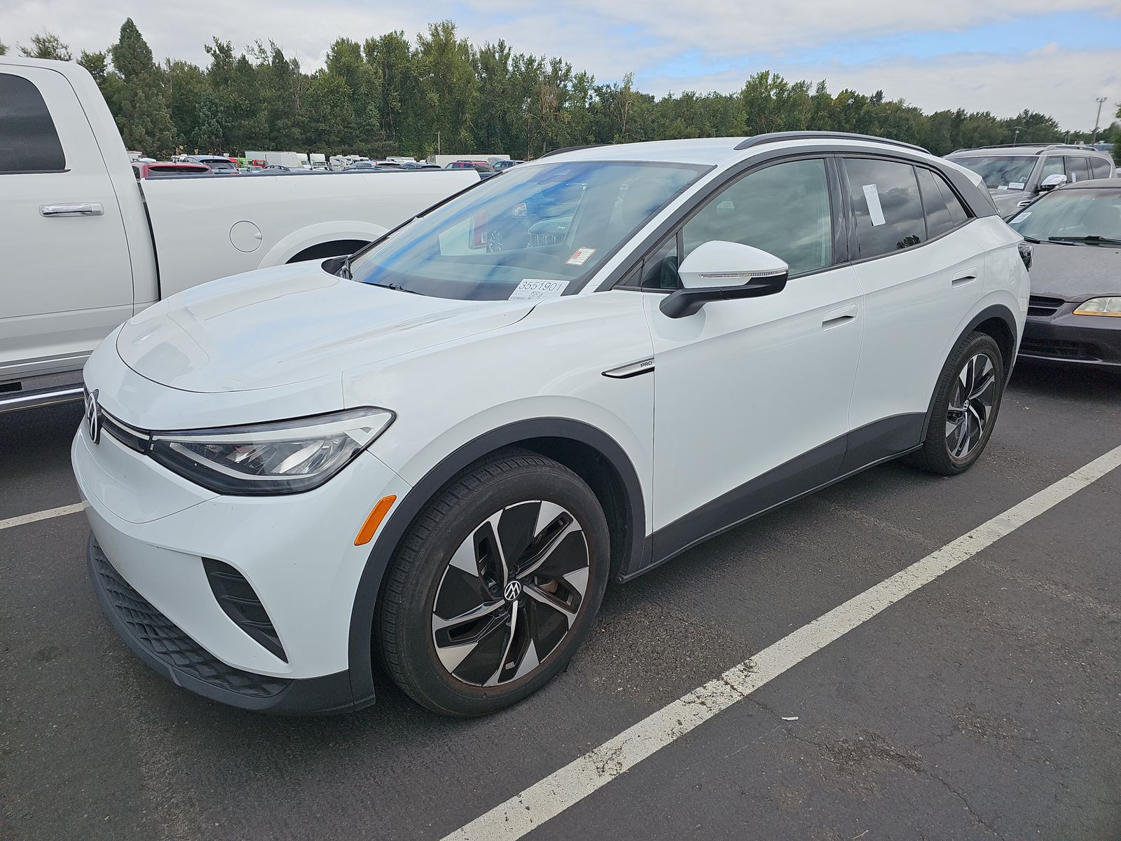 High-quality used cars Volkswagen ID.4. Only Clean Title!