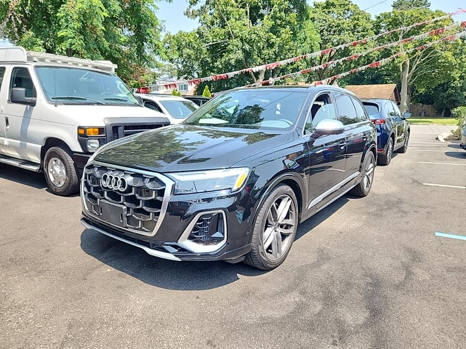2025 Audi SQ7 Premium Plus