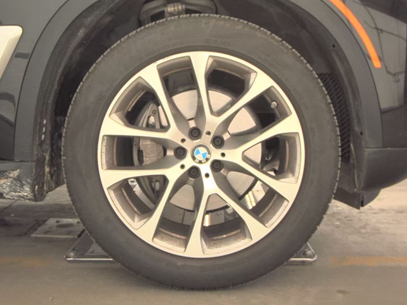 2025 BMW X5 xDrive40i AWD