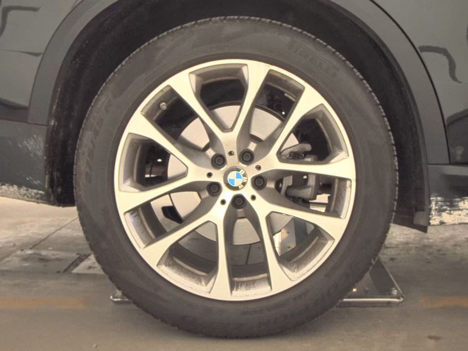 2025 BMW X5 xDrive40i AWD