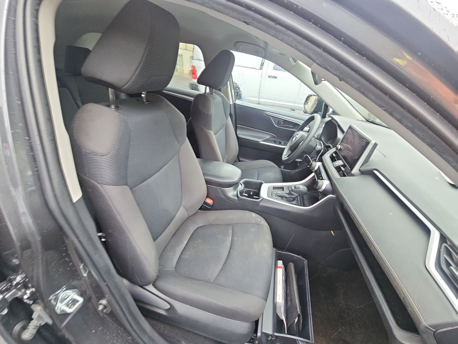 2023 Toyota RAV4 LE FWD