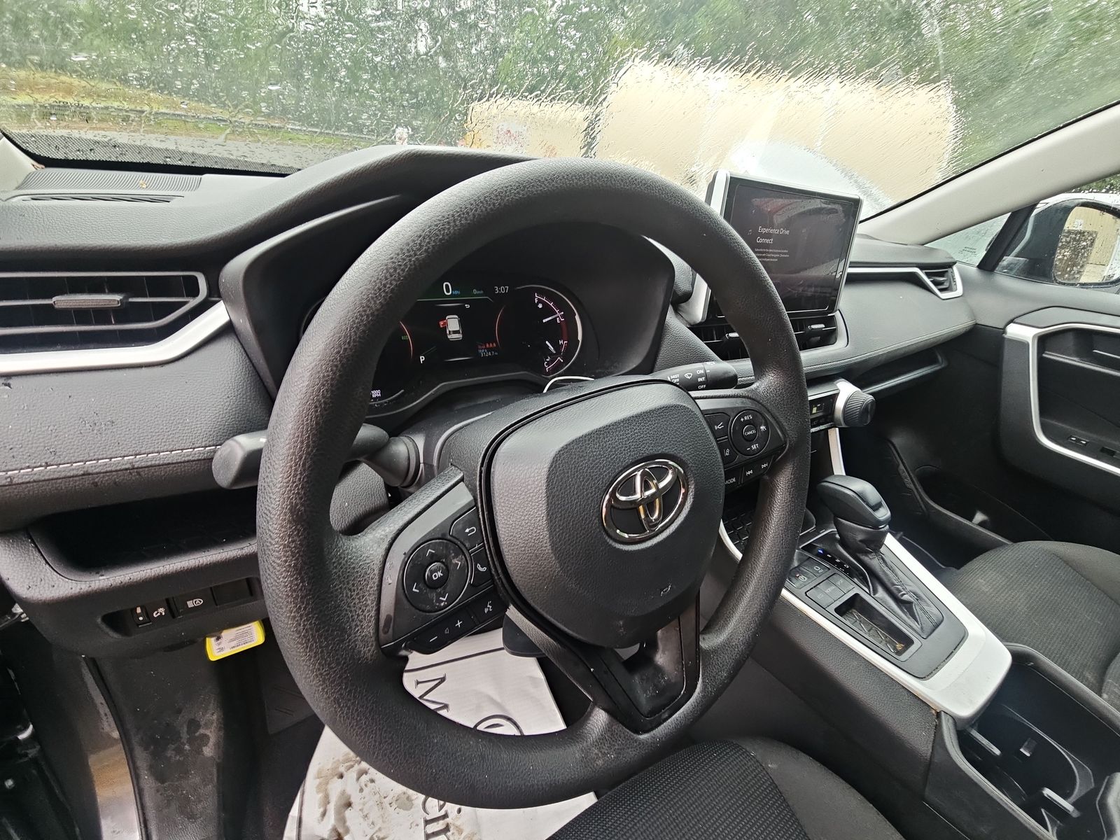 2023 Toyota RAV4 LE FWD