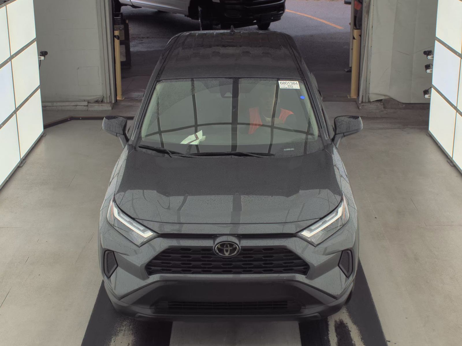 2023 Toyota RAV4 LE FWD