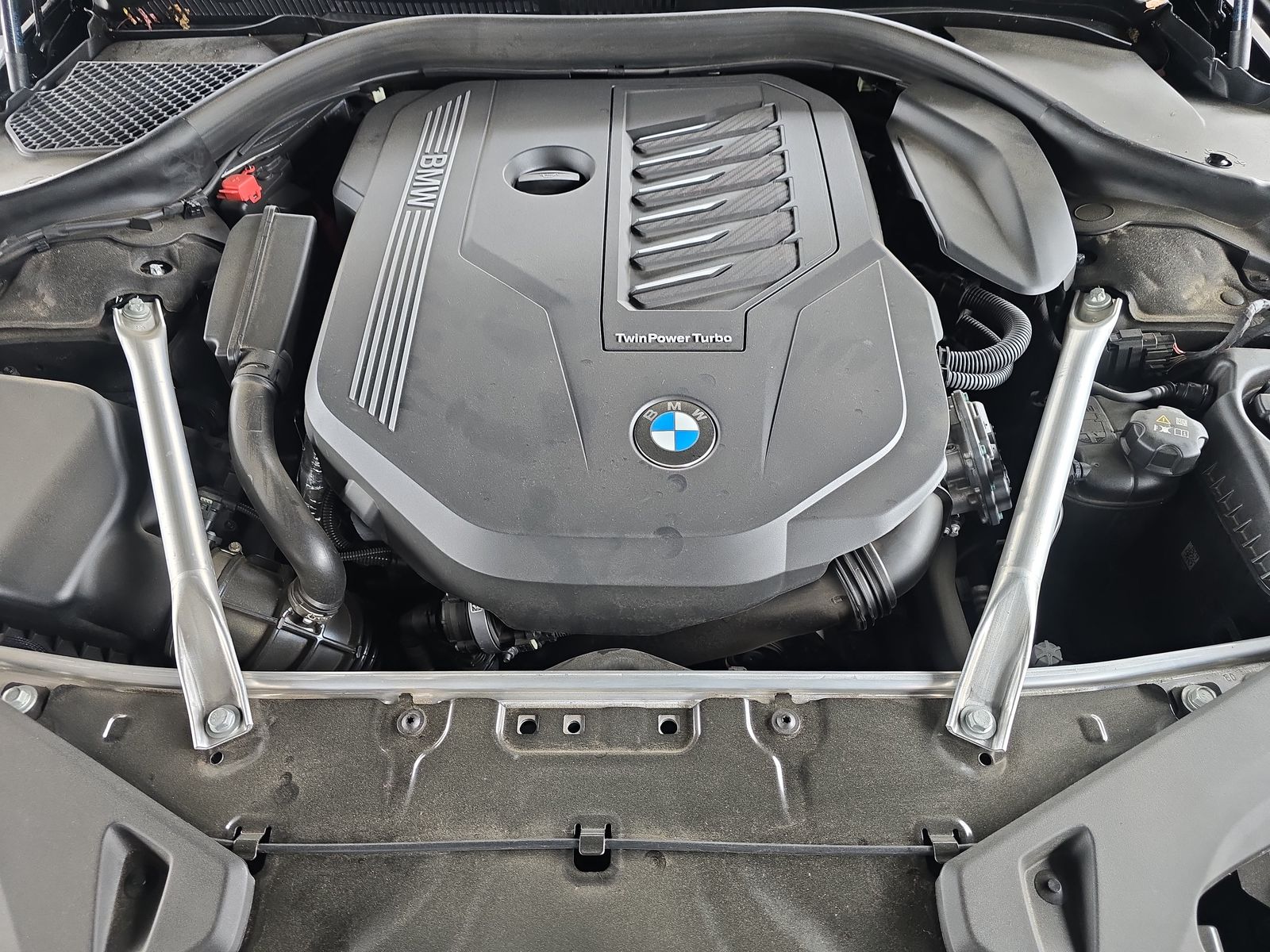 2025 BMW 8 Series 840i xDrive AWD