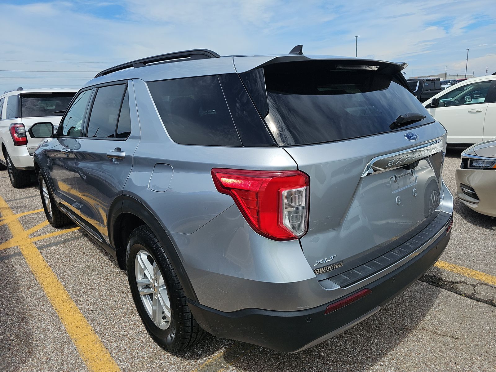 2022 Ford Explorer XLT AWD
