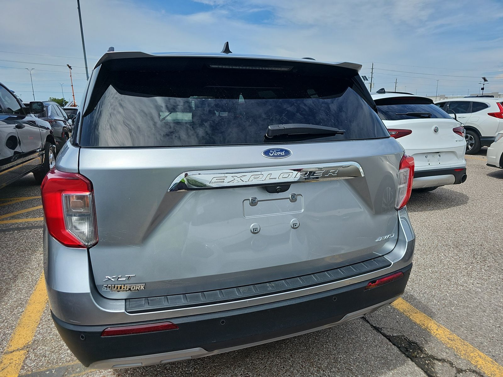 2022 Ford Explorer XLT AWD