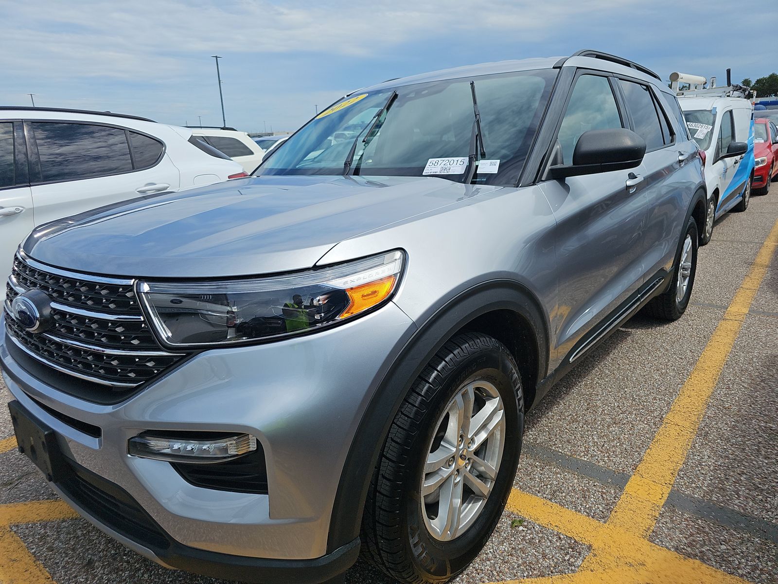 2022 Ford Explorer XLT AWD