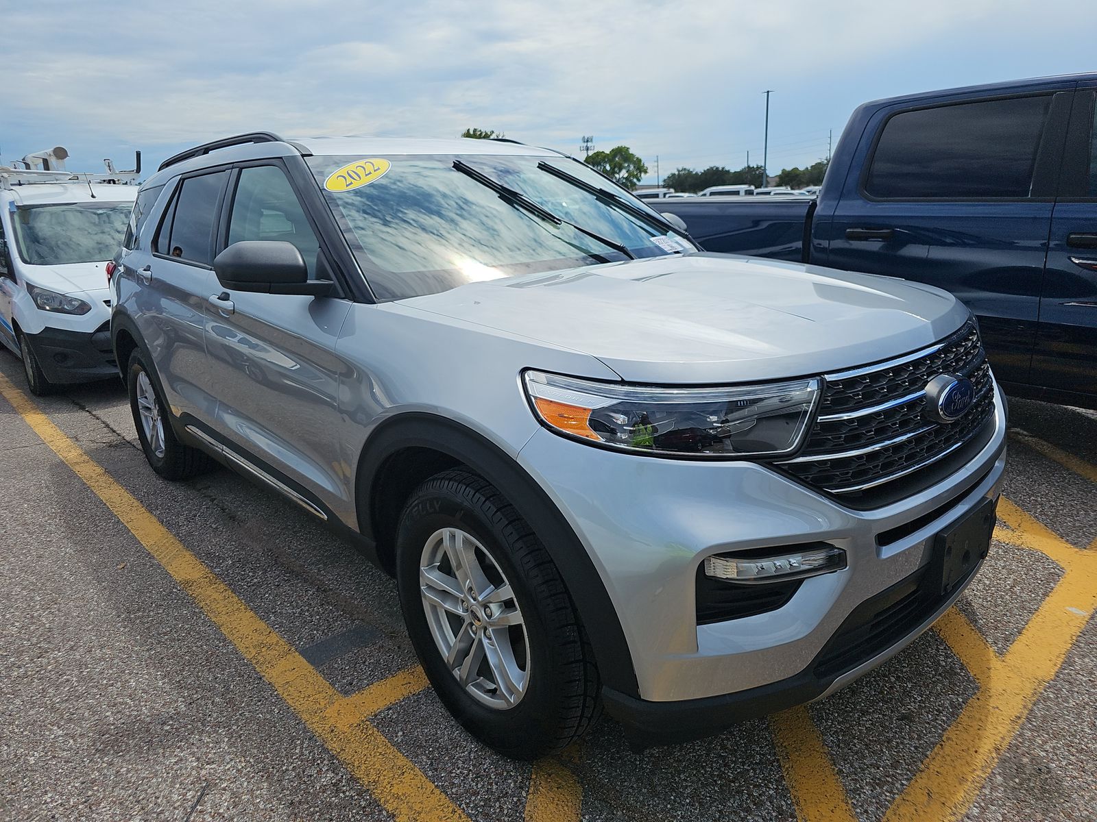 2022 Ford Explorer XLT AWD