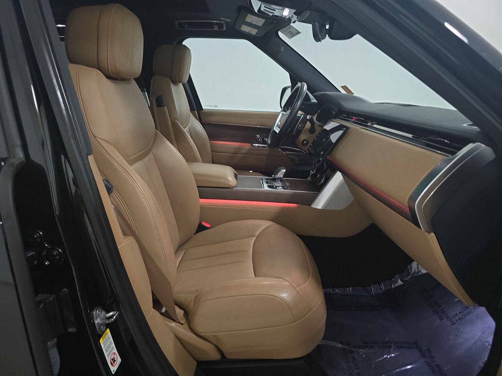2023 Land Rover Range Rover SE LWB AWD