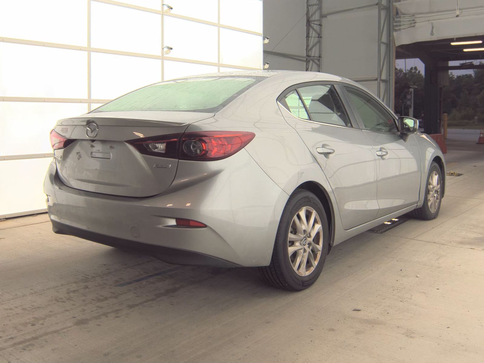 2015 MAZDA MAZDA3 i Touring FWD