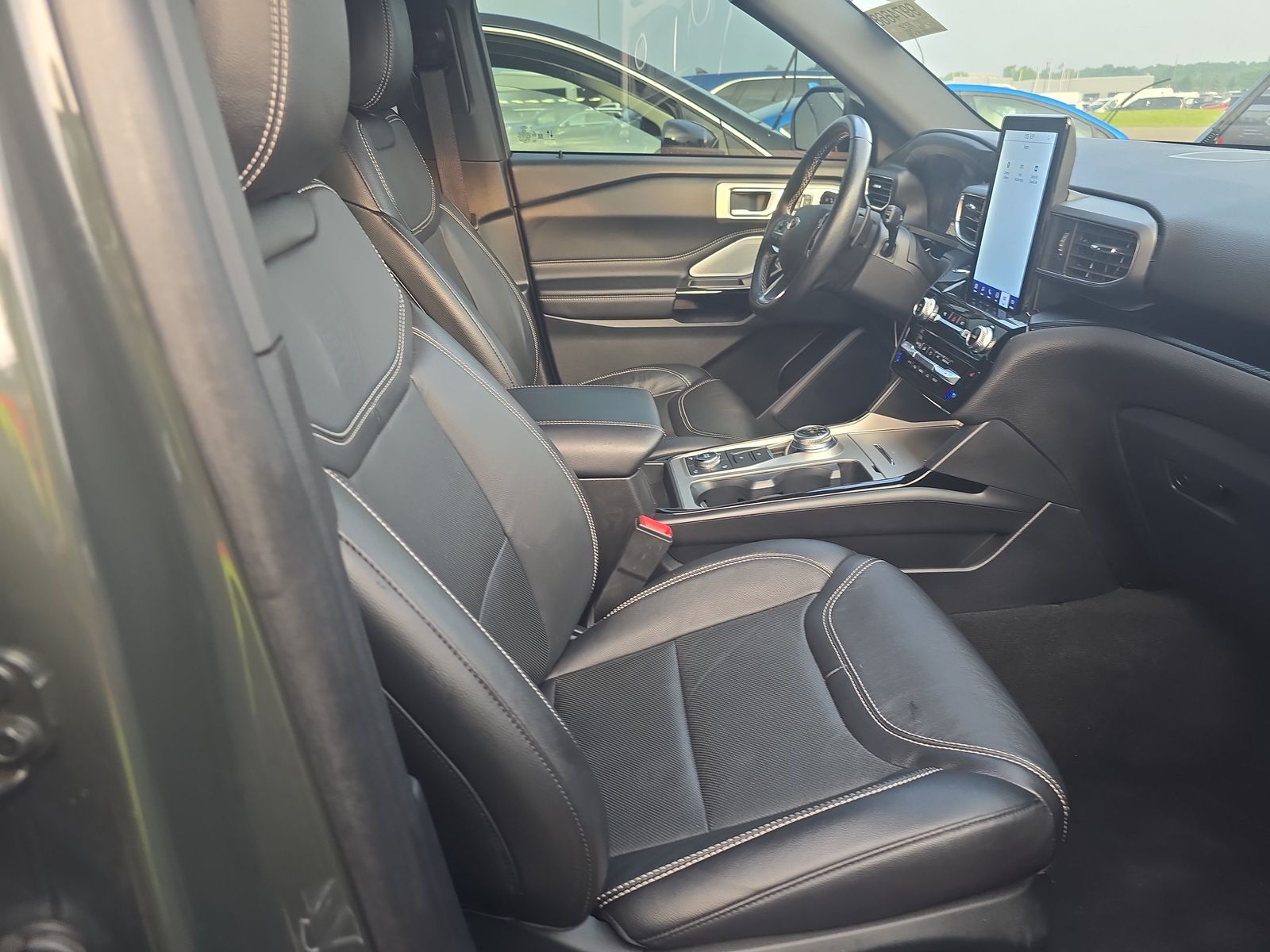 2022 Ford Explorer ST AWD