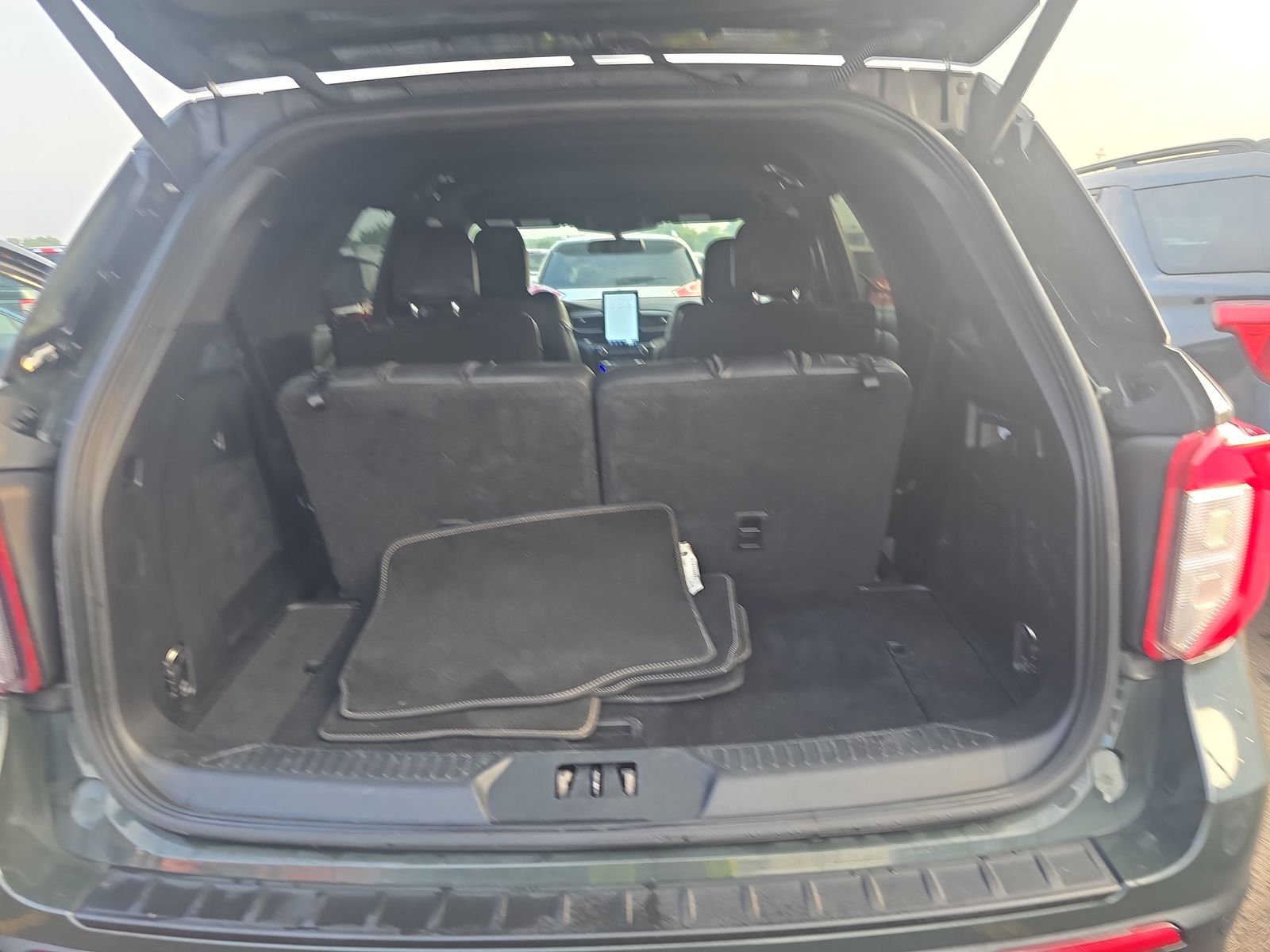 2022 Ford Explorer ST AWD