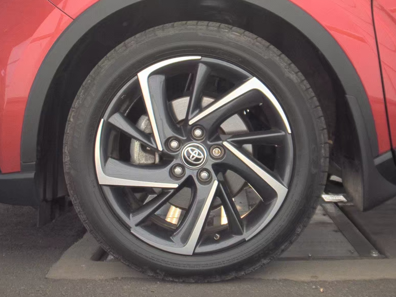 2022 Toyota C-HR Limited FWD