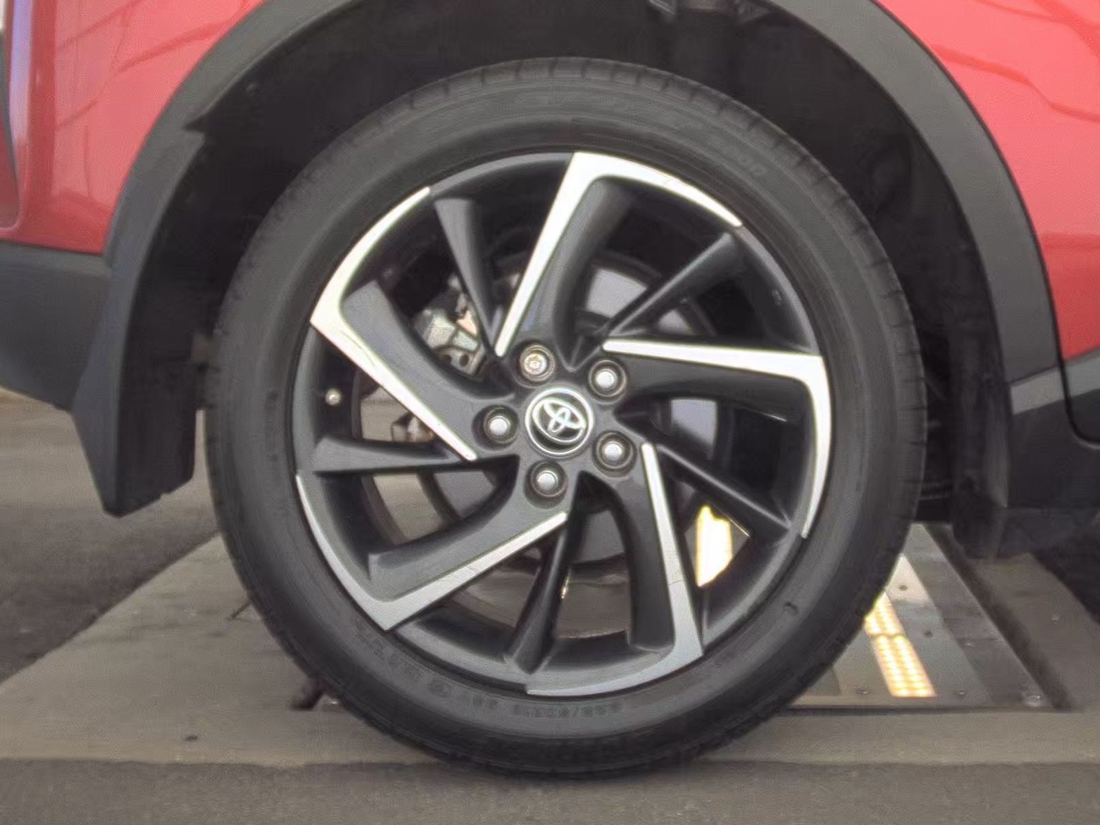 2022 Toyota C-HR Limited FWD