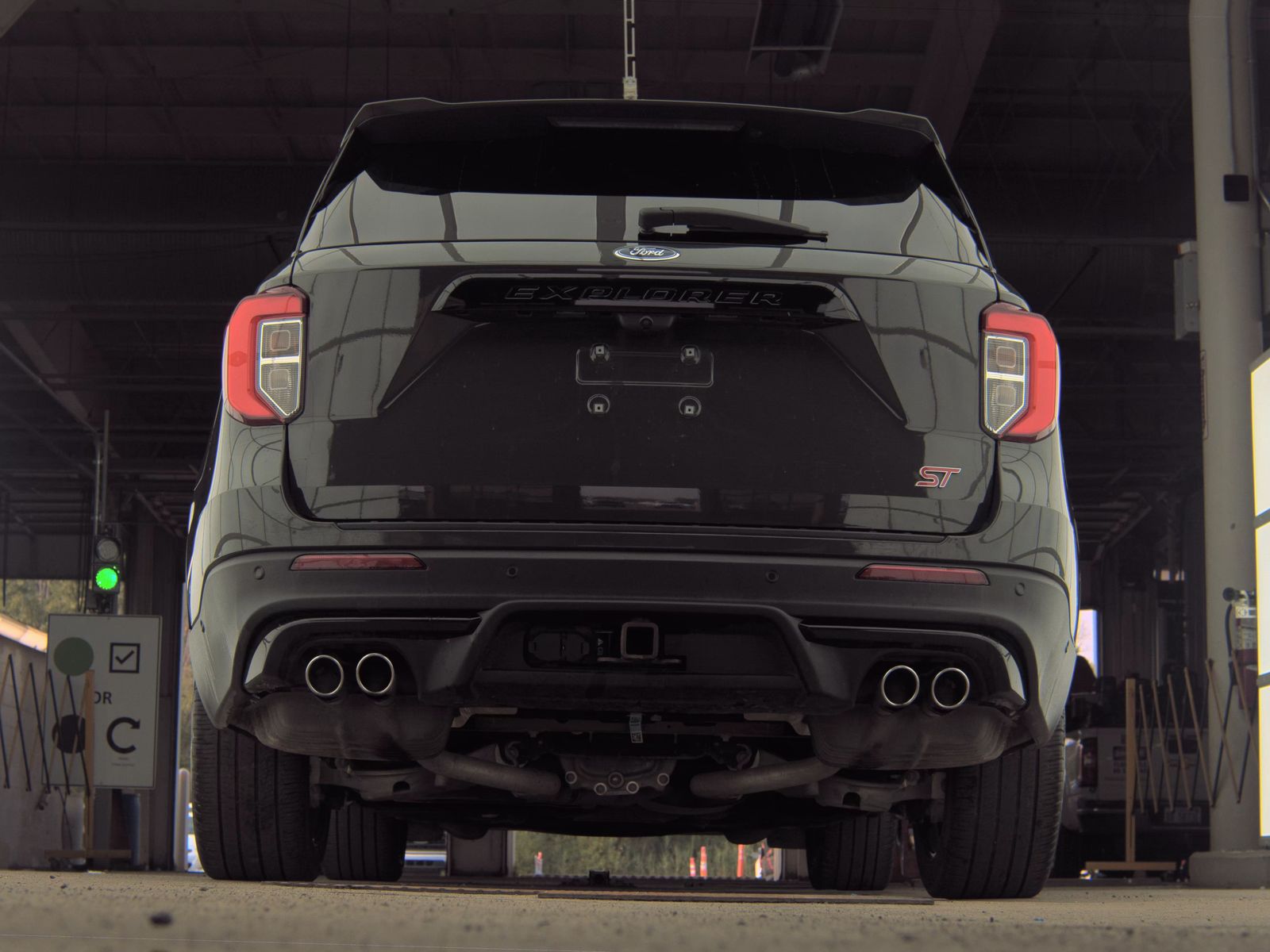 2022 Ford Explorer ST AWD