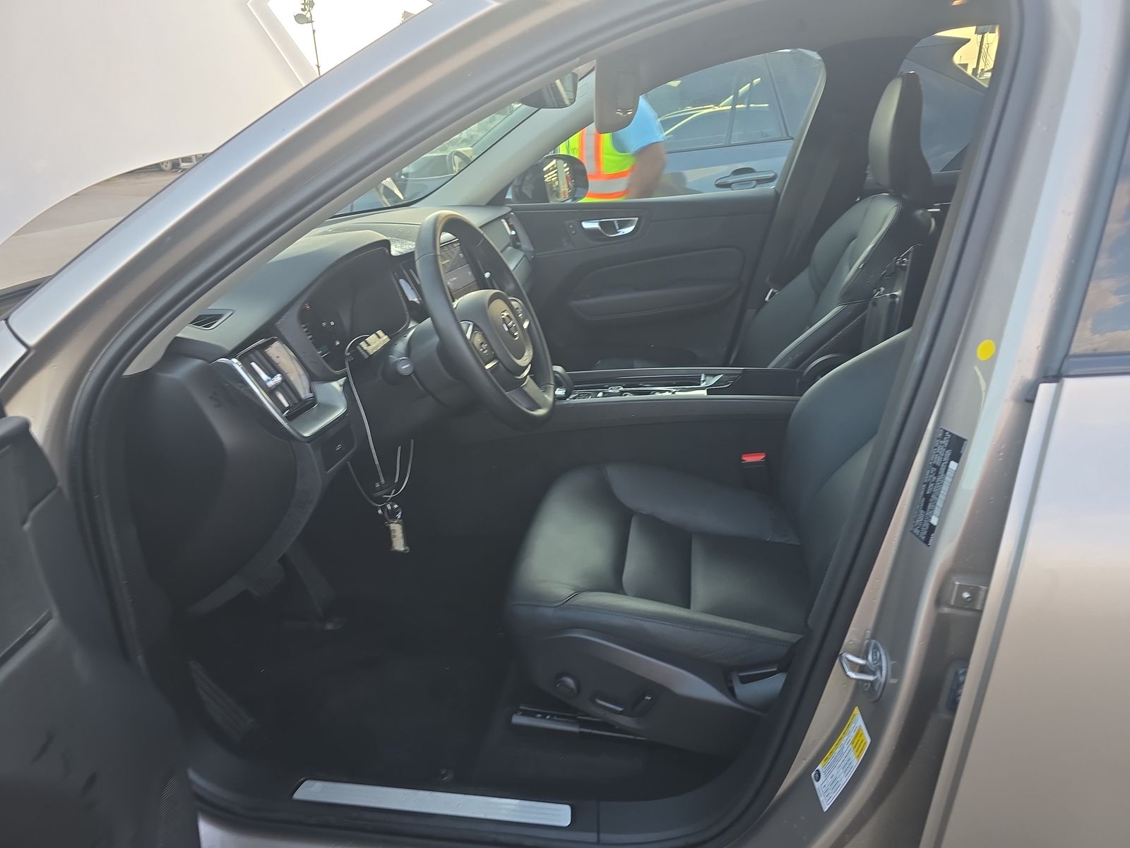 2025 Volvo XC60 B5 Core AWD