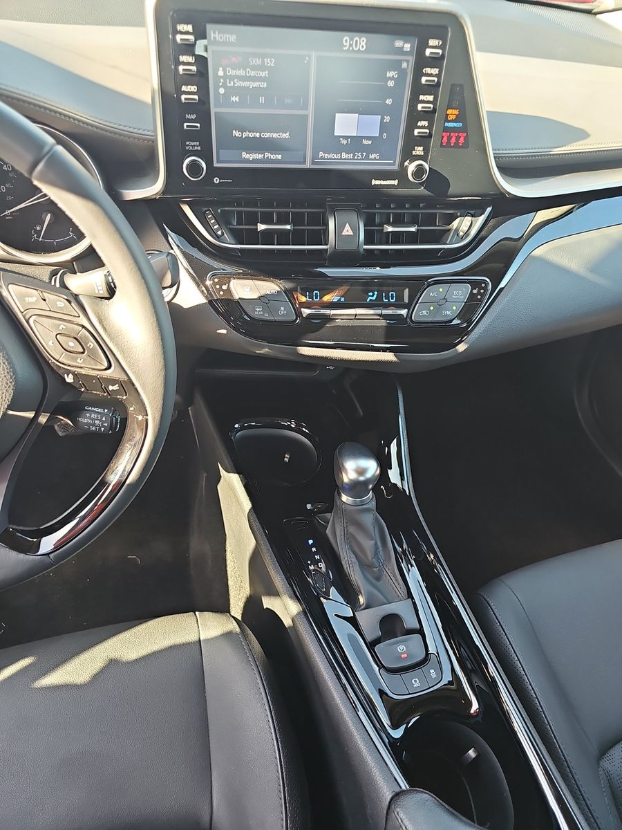 2022 Toyota C-HR Limited FWD