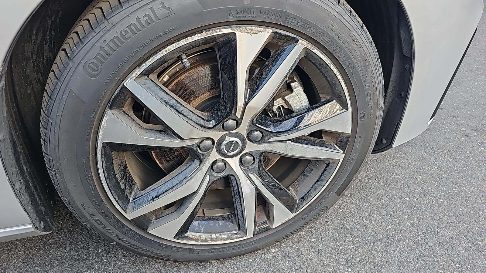 2025 Volvo S60 B5 Core AWD