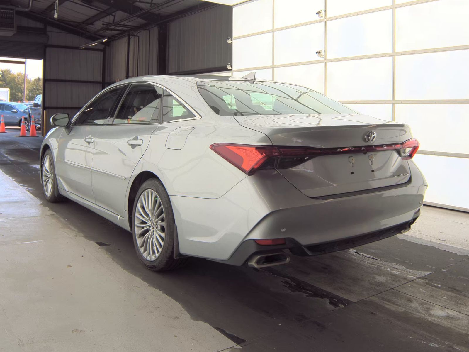 2022 Toyota Avalon Limited FWD