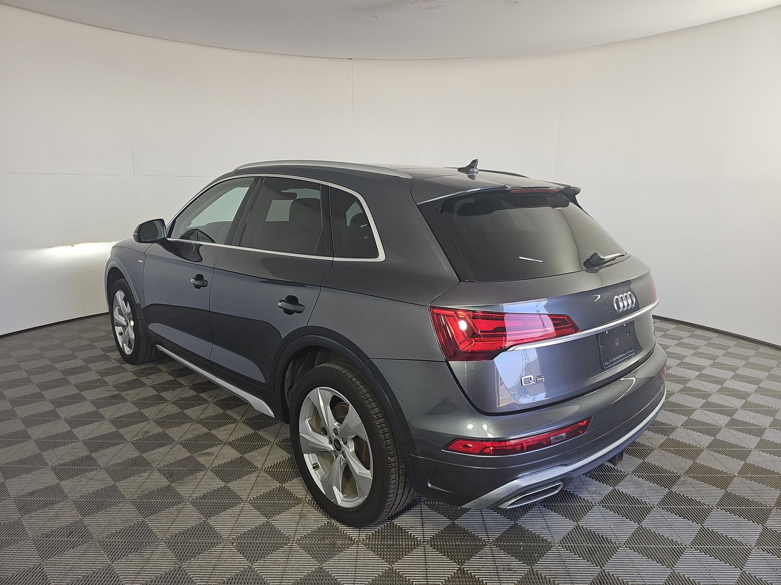 2022 Audi Q5 S line Premium Plus AWD