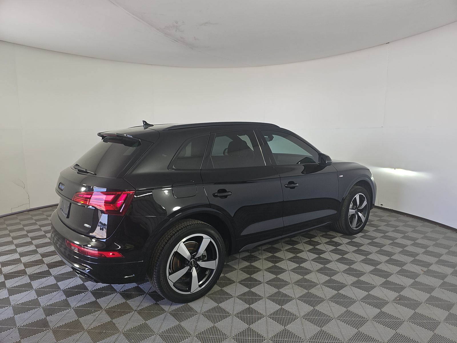 2023 Audi Q5 S line Premium Plus AWD