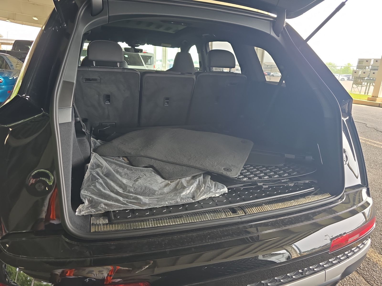 2025 Audi SQ7 Premium Plus AWD