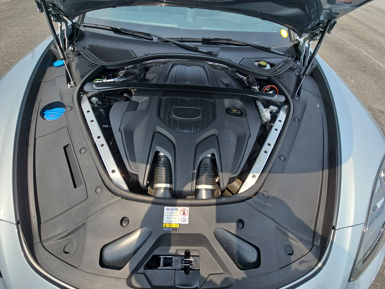 2022 Porsche Panamera 4 Platinum Edition AWD