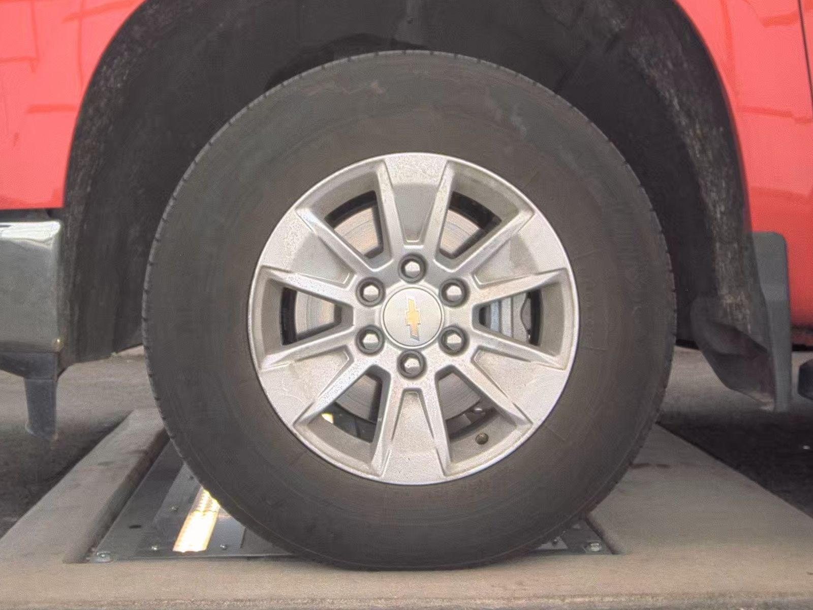 2024 Chevrolet Silverado 1500 LT RWD