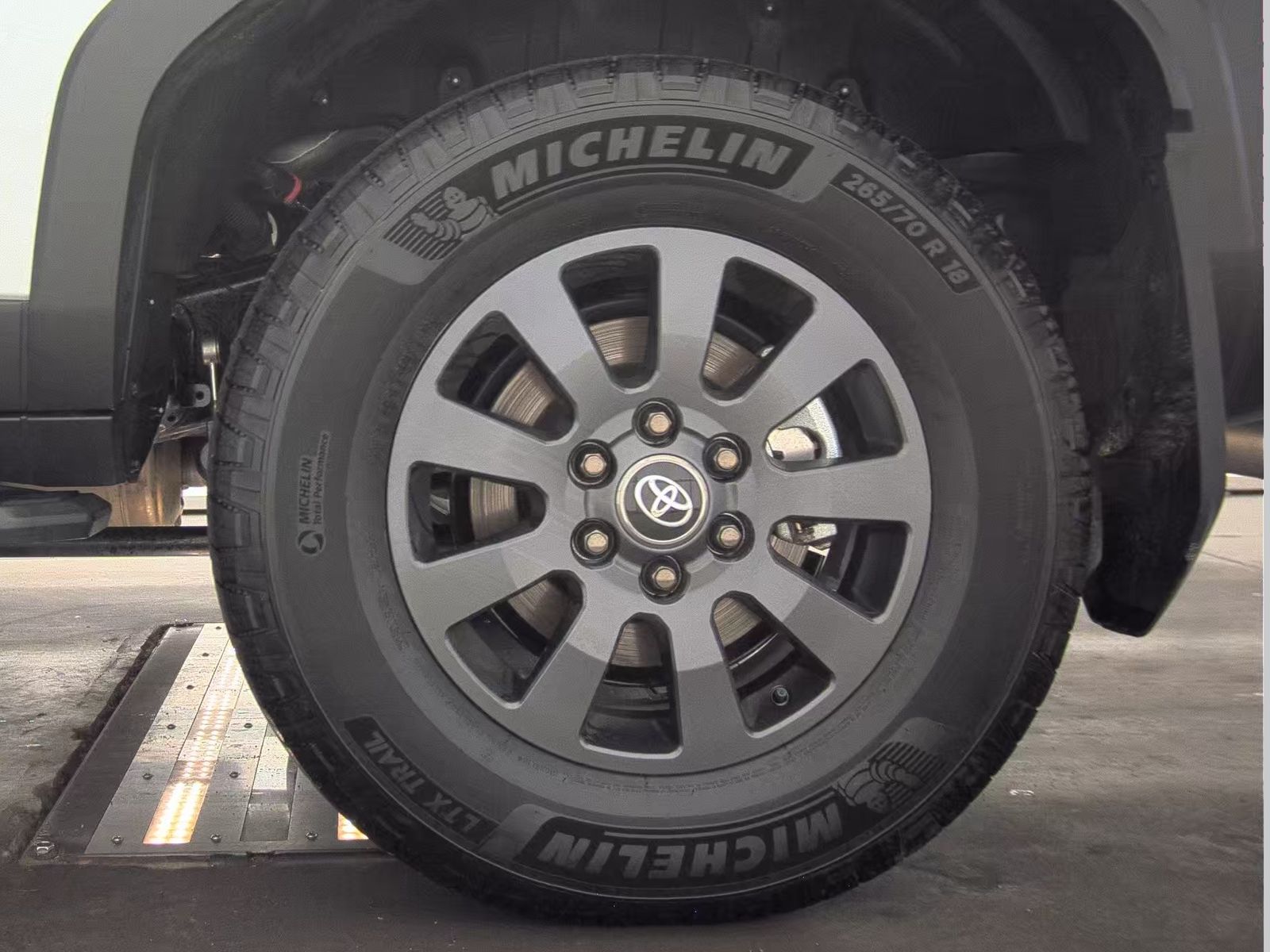 2025 Toyota Land Cruiser Base AWD