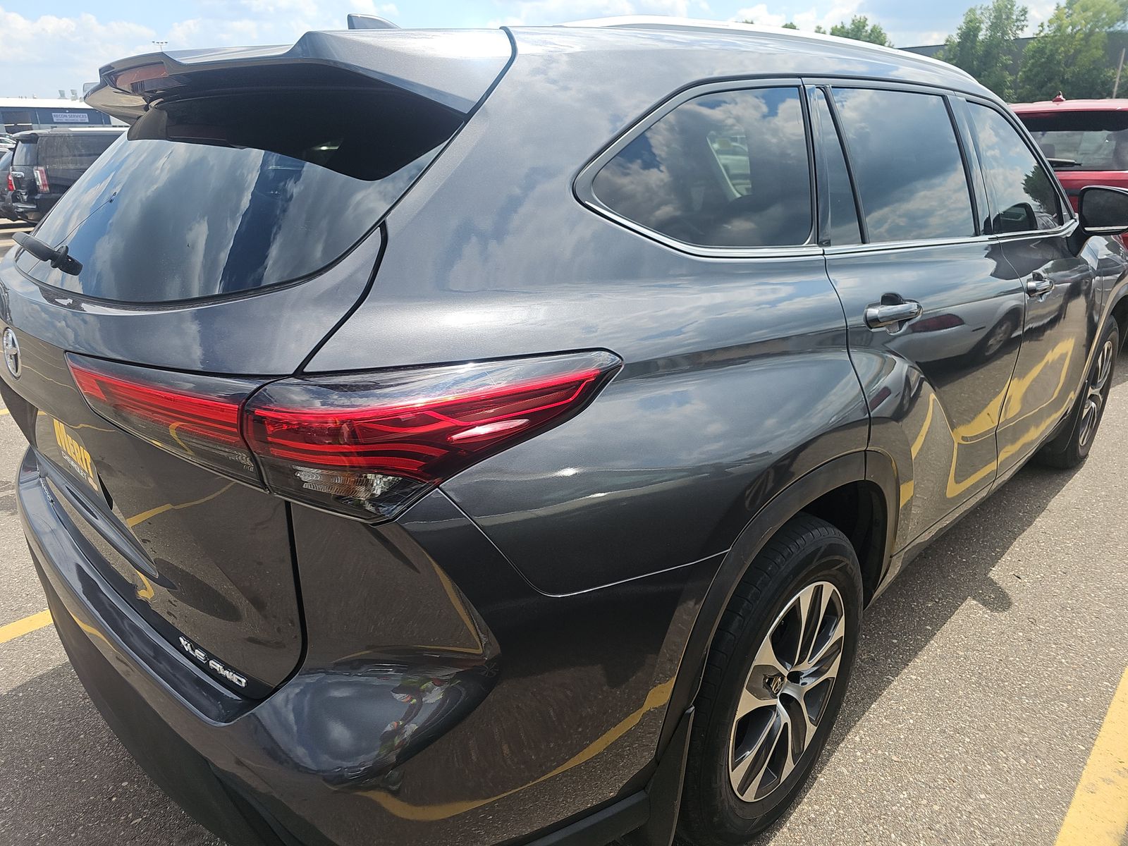 2022 Toyota Highlander XLE AWD