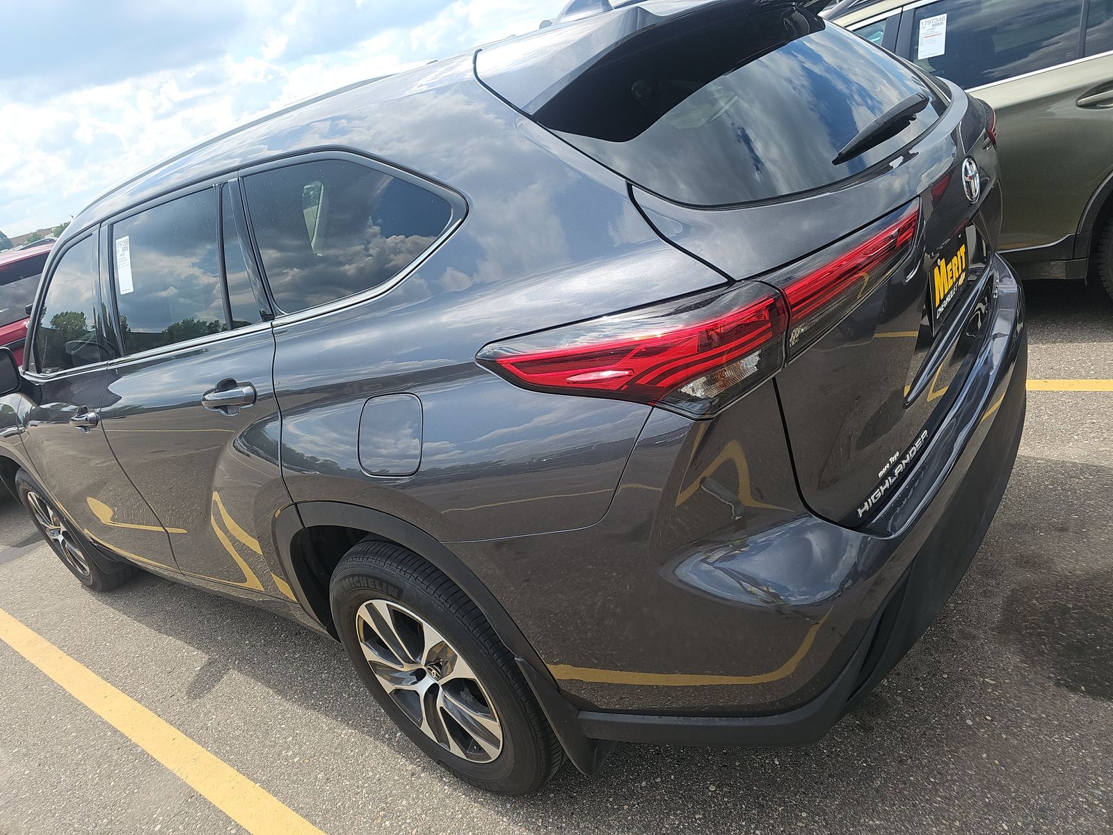 2022 Toyota Highlander XLE AWD