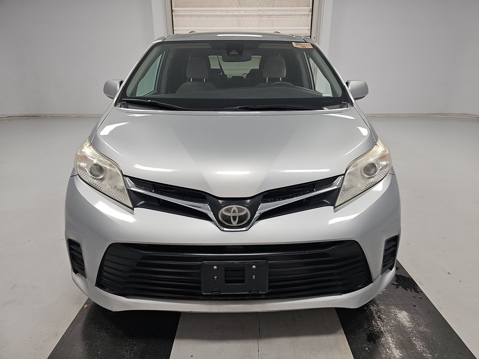 2019 Toyota Sienna LE FWD
