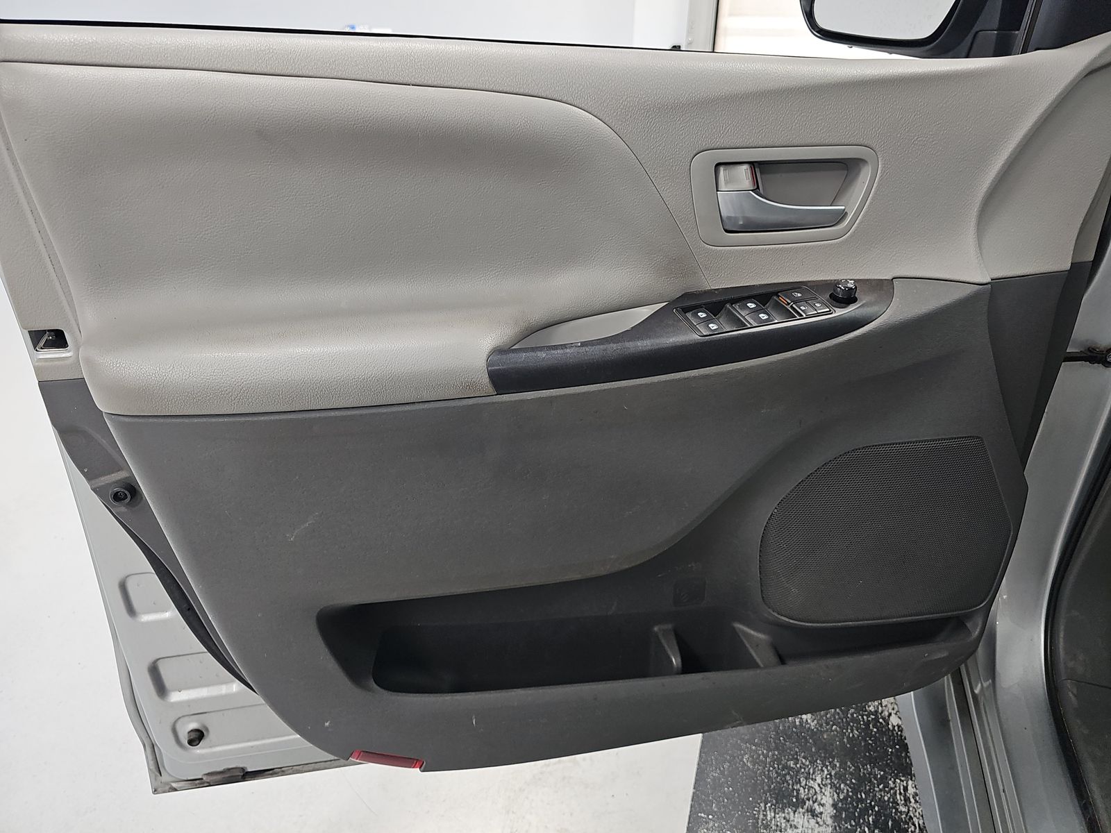 2019 Toyota Sienna LE FWD