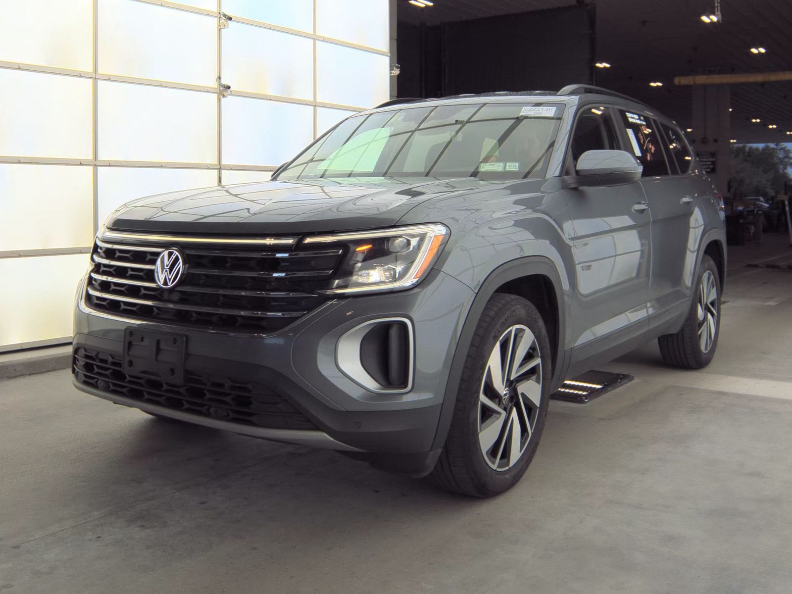 2024 Volkswagen Atlas 2.0T SE AWD