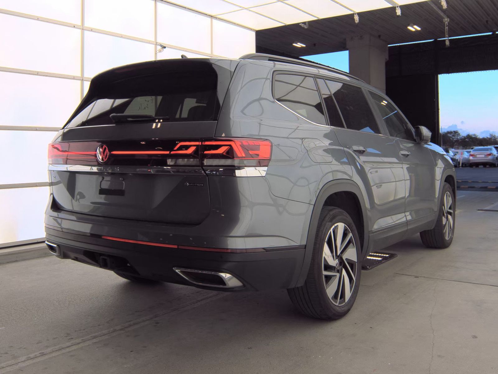 2024 Volkswagen Atlas 2.0T SE AWD