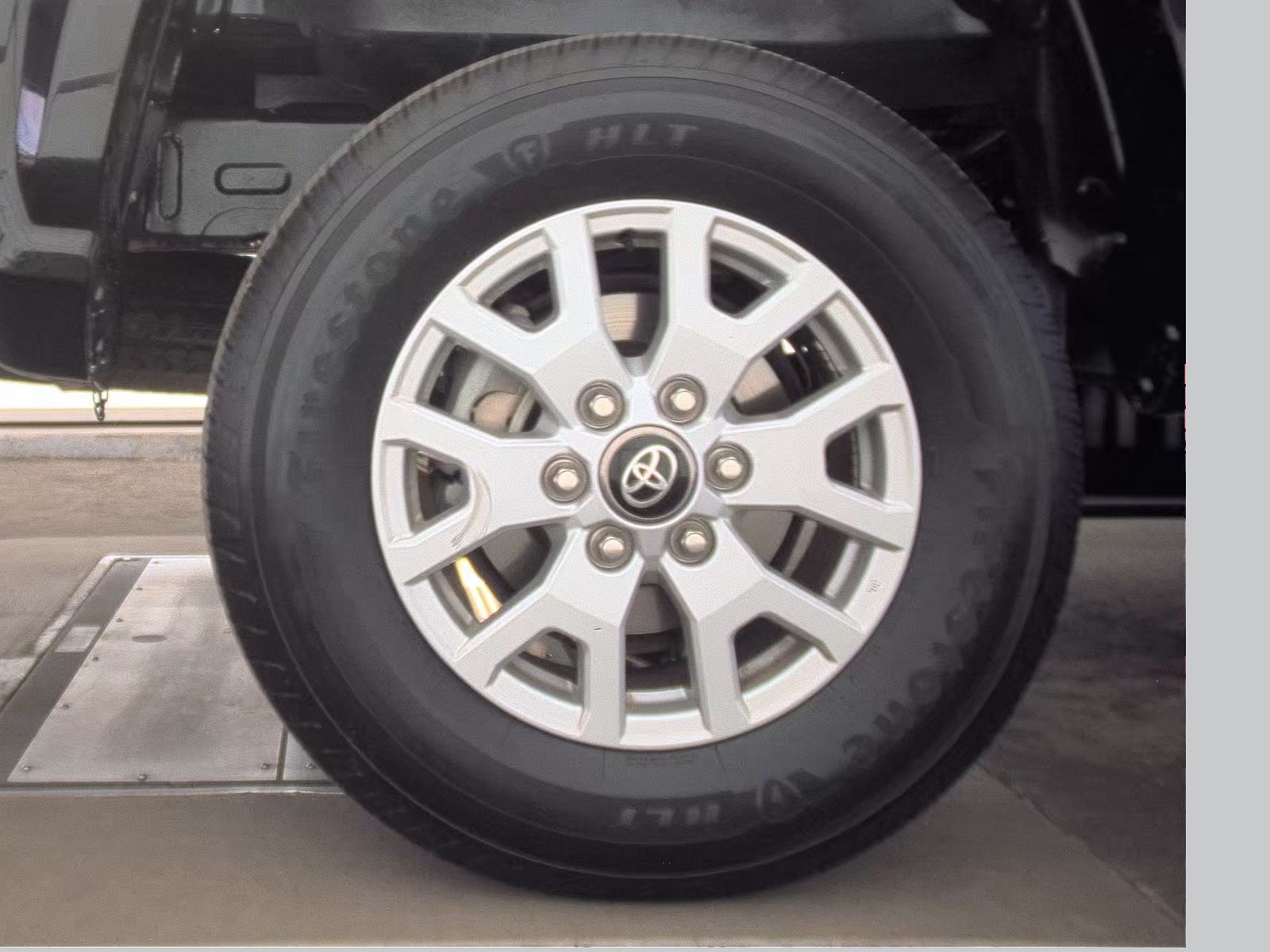 2024 Toyota Tacoma SR5 RWD