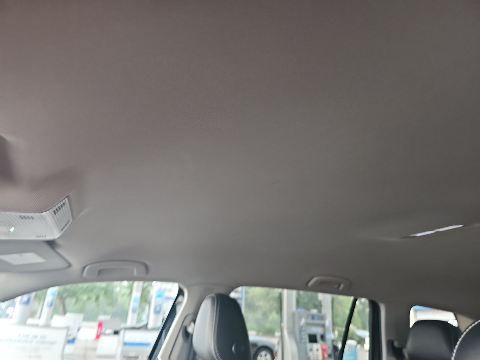 2025 Volkswagen Atlas 2.0T SE FWD