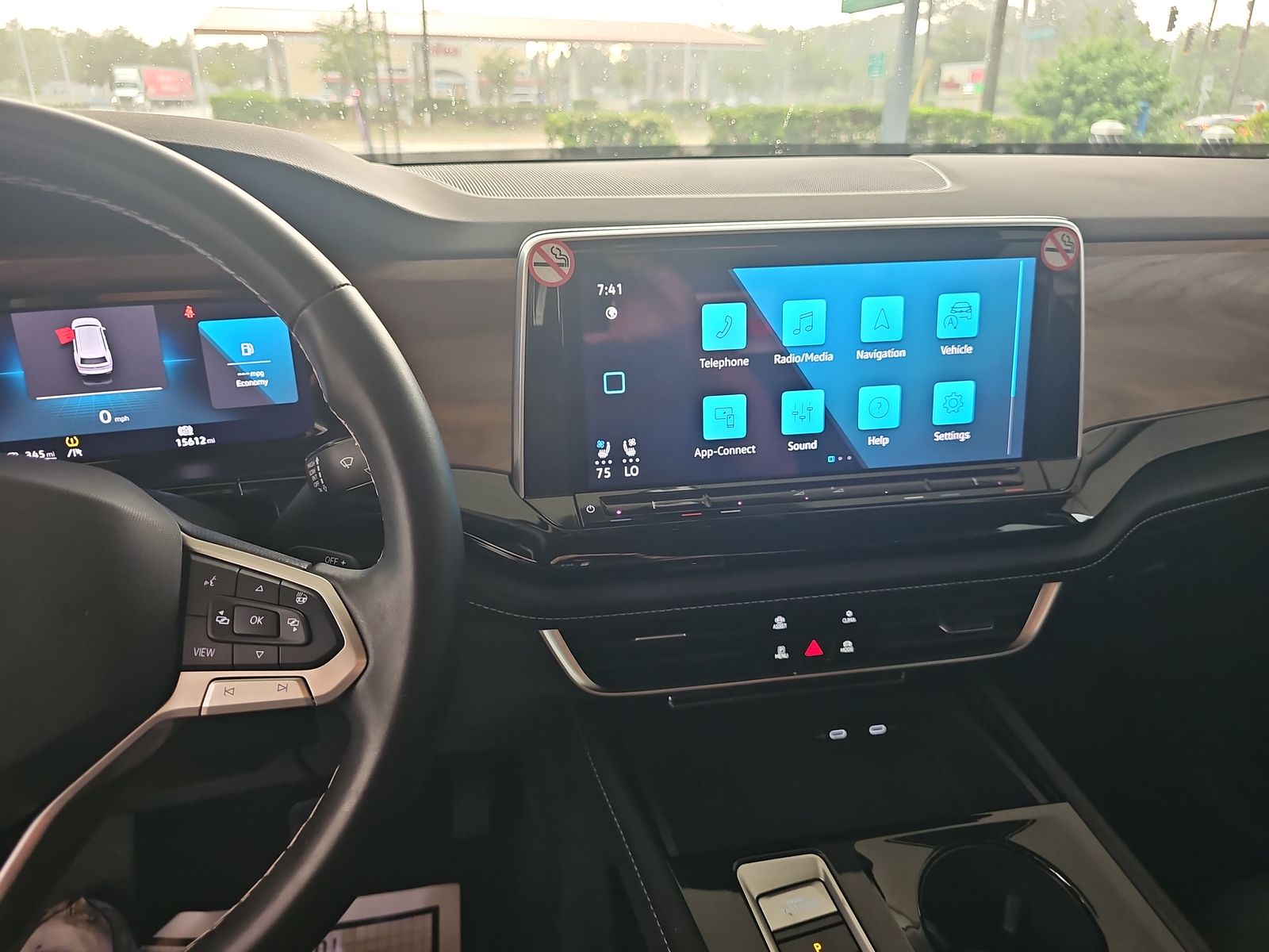 2025 Volkswagen Atlas 2.0T SE FWD