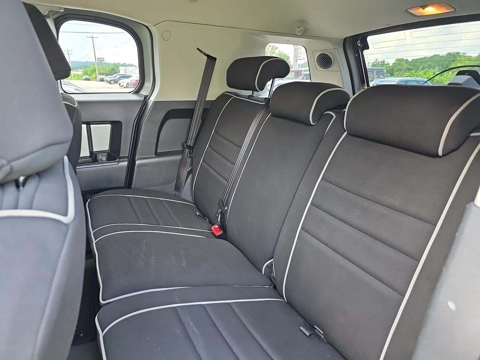 2010 Toyota FJ Cruiser Base AWD