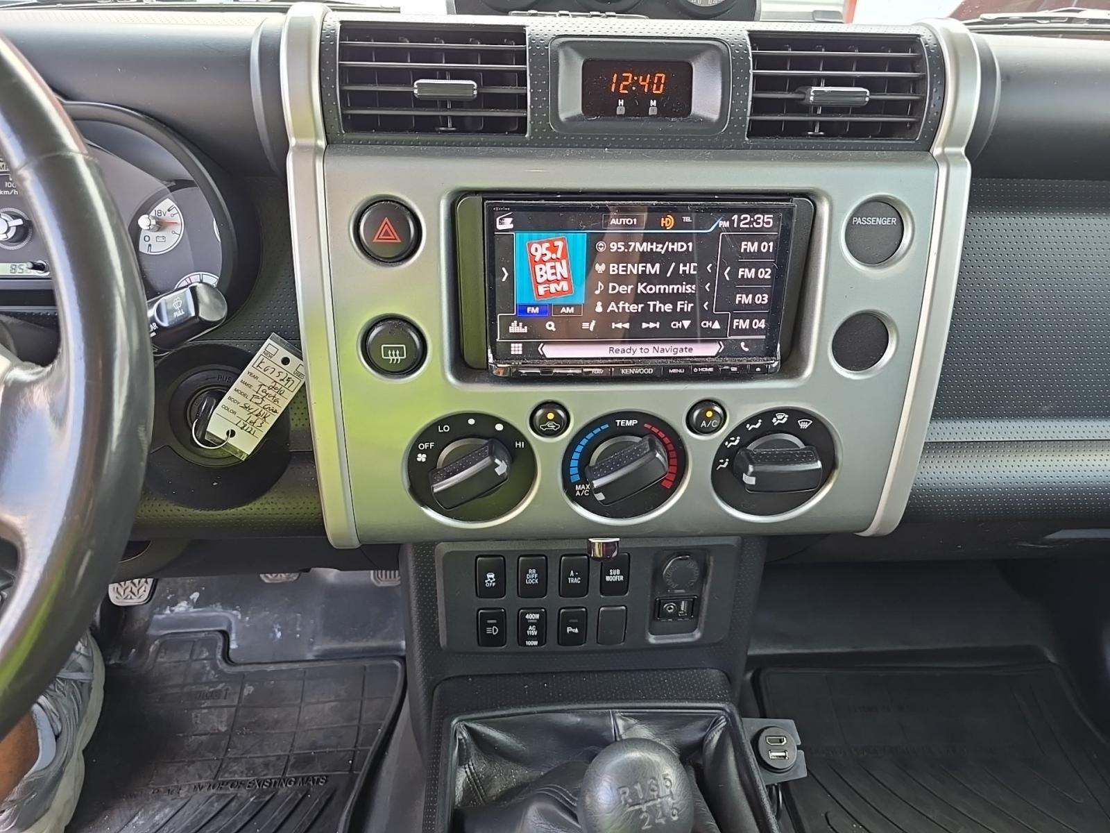 2010 Toyota FJ Cruiser Base AWD