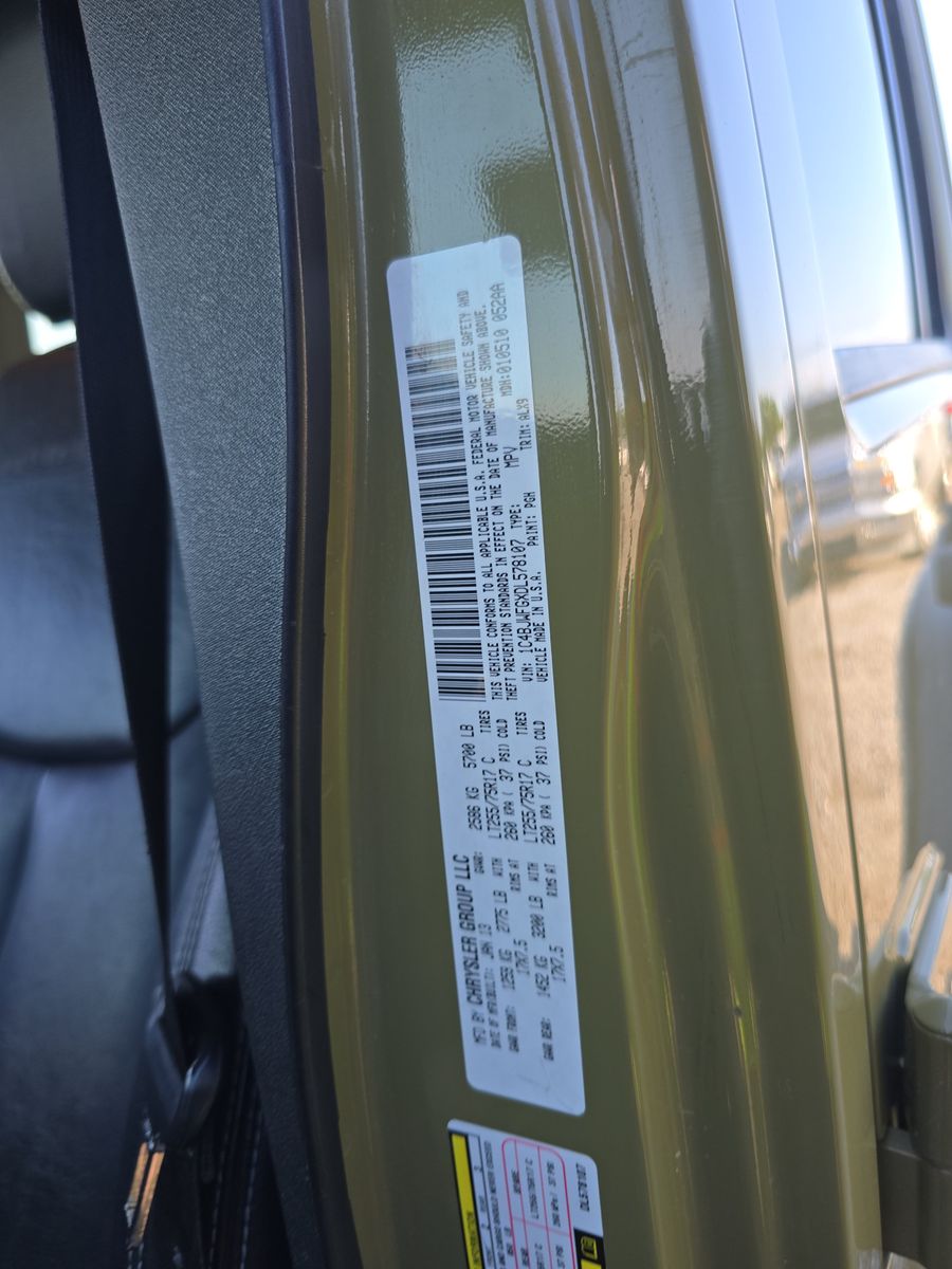 2013 Jeep Wrangler Unlimited Rubicon AWD