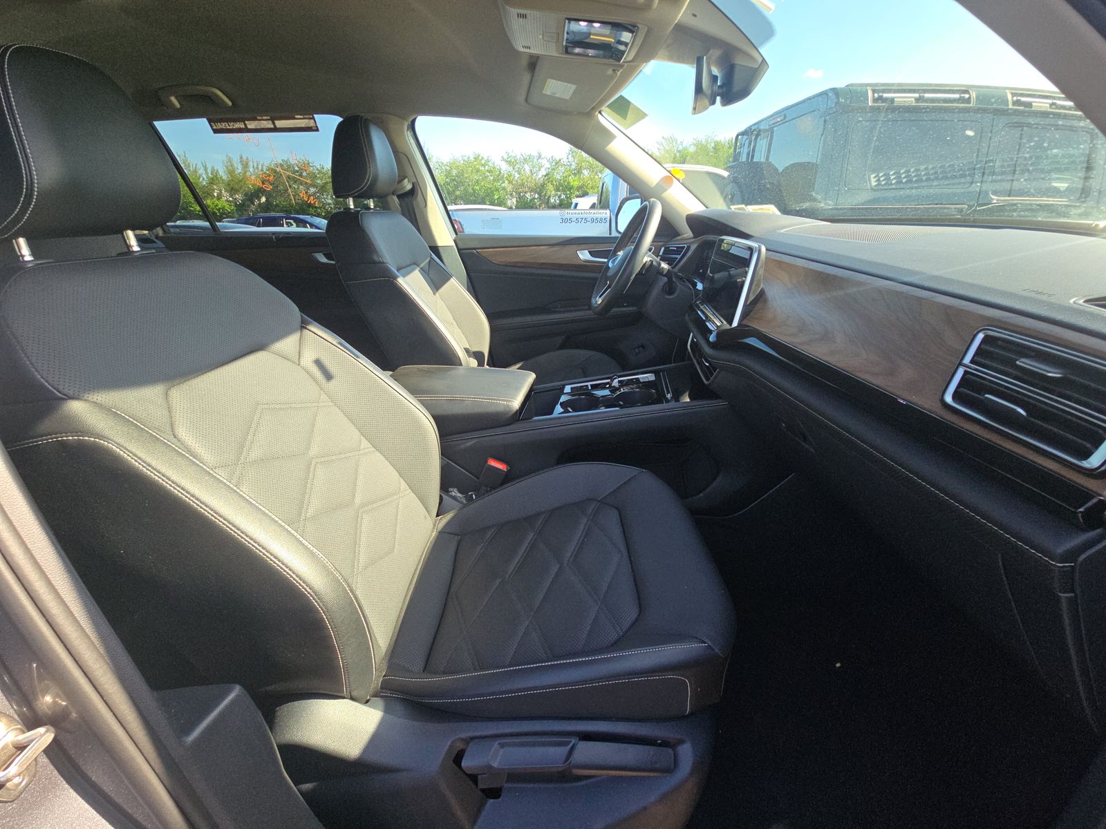 2024 Volkswagen Atlas 2.0T SE AWD