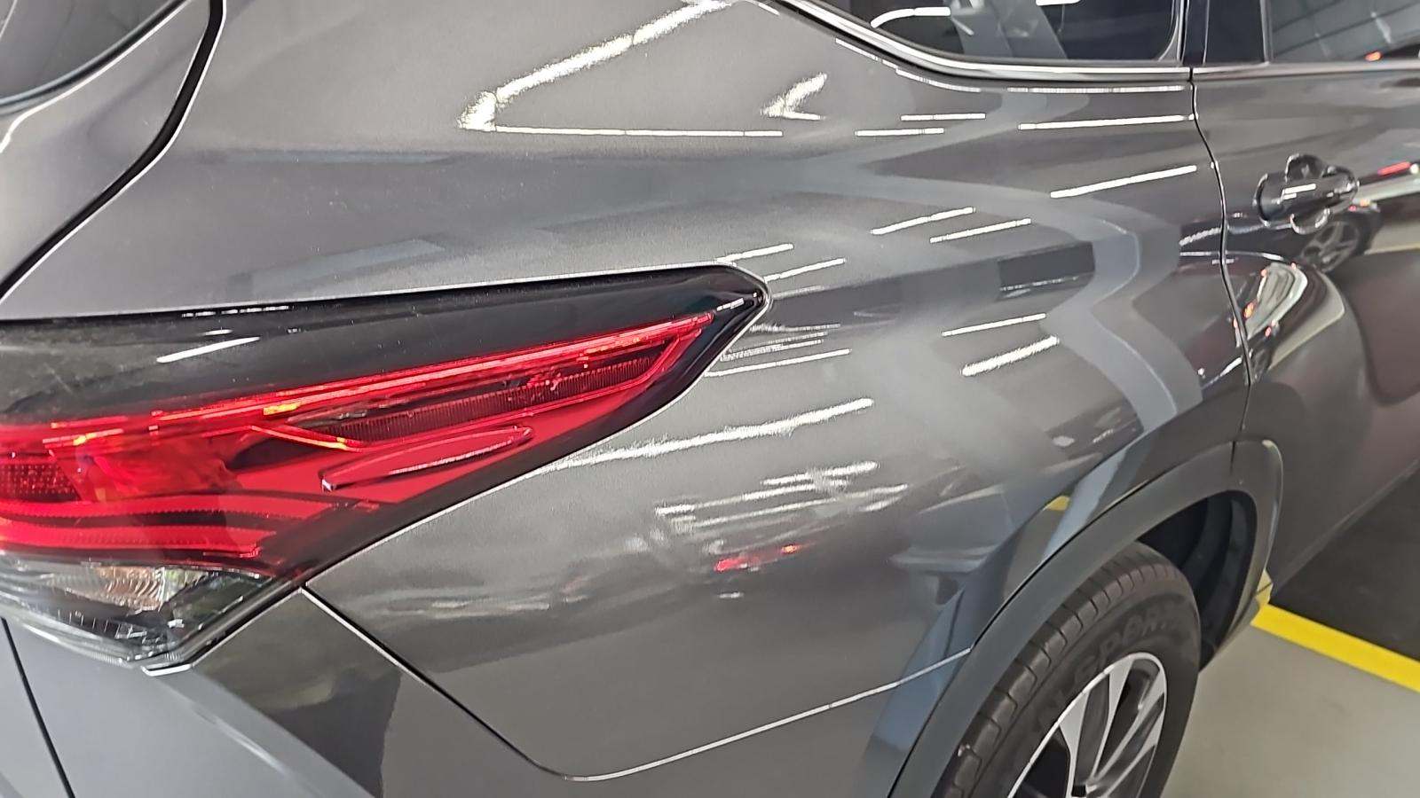2022 Toyota Highlander XLE AWD