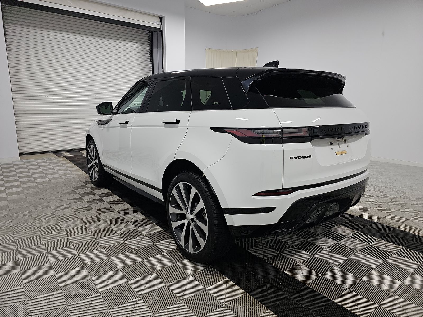 2024 Land Rover Range Rover Evoque Dynamic SE AWD