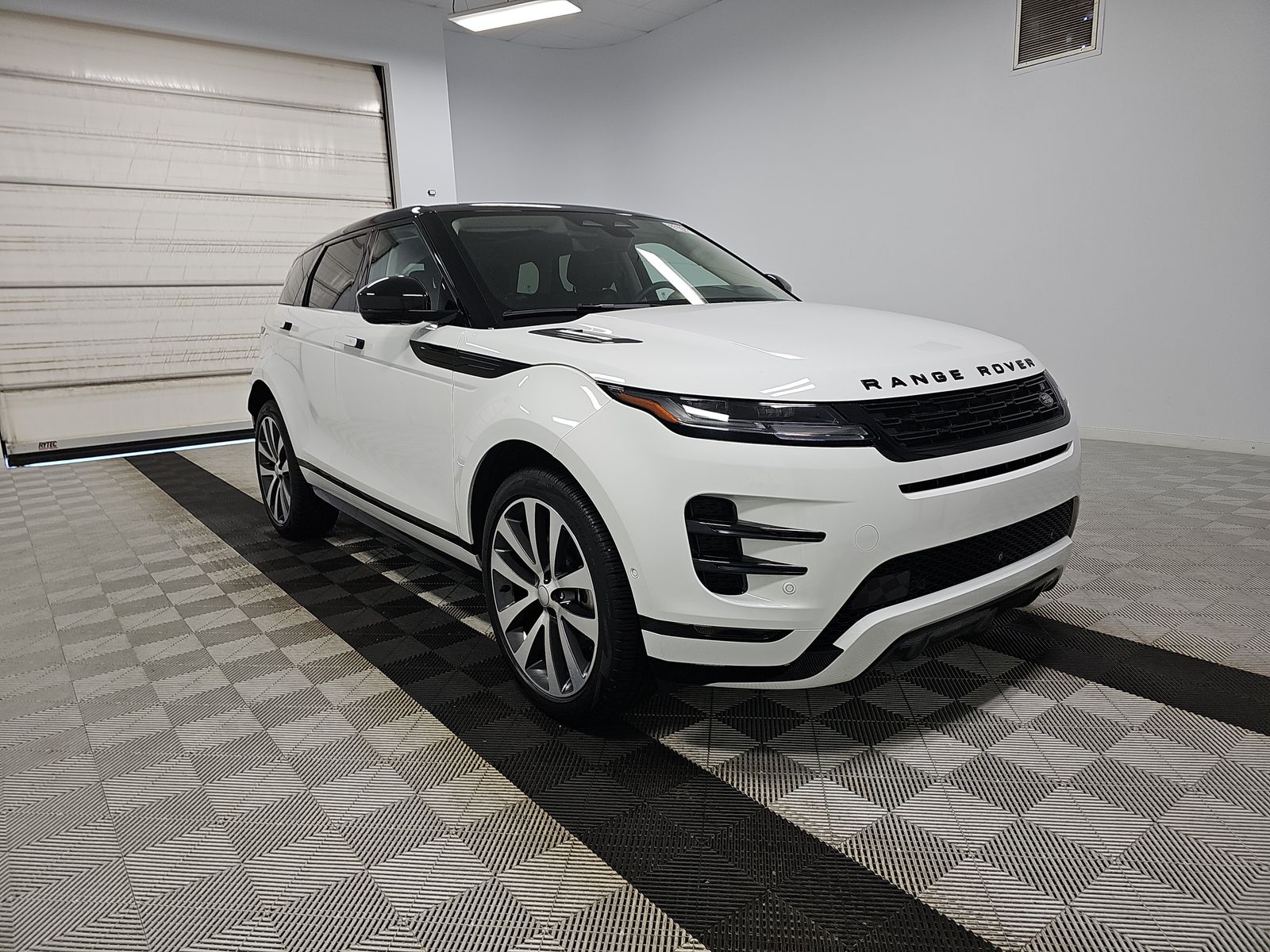 2024 Land Rover Range Rover Evoque Dynamic SE AWD