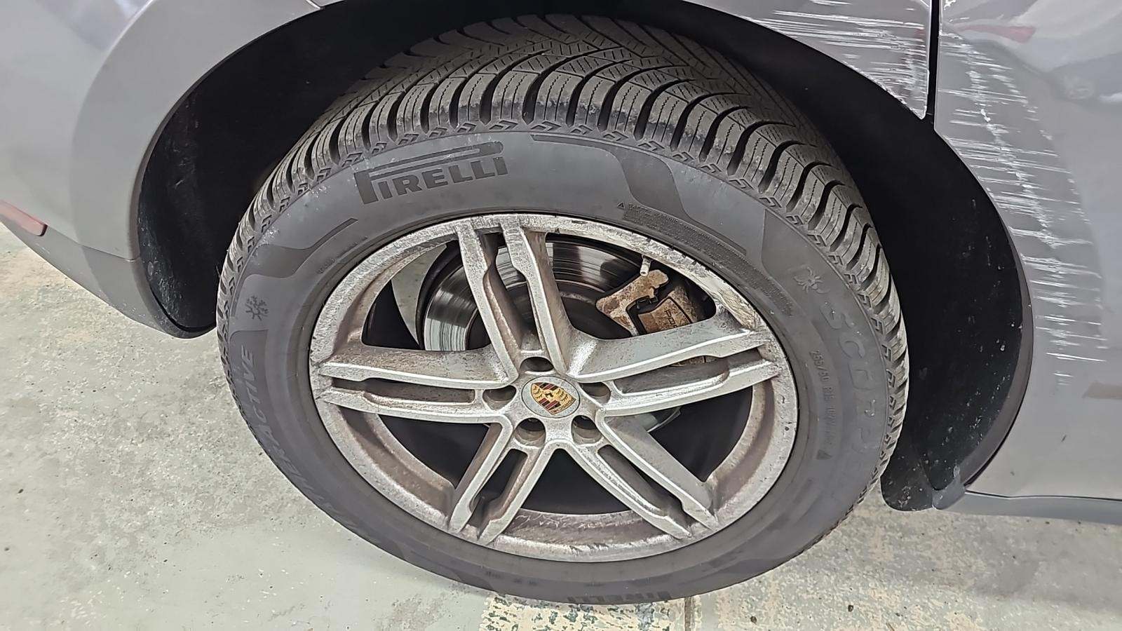 2015 Porsche Macan S AWD