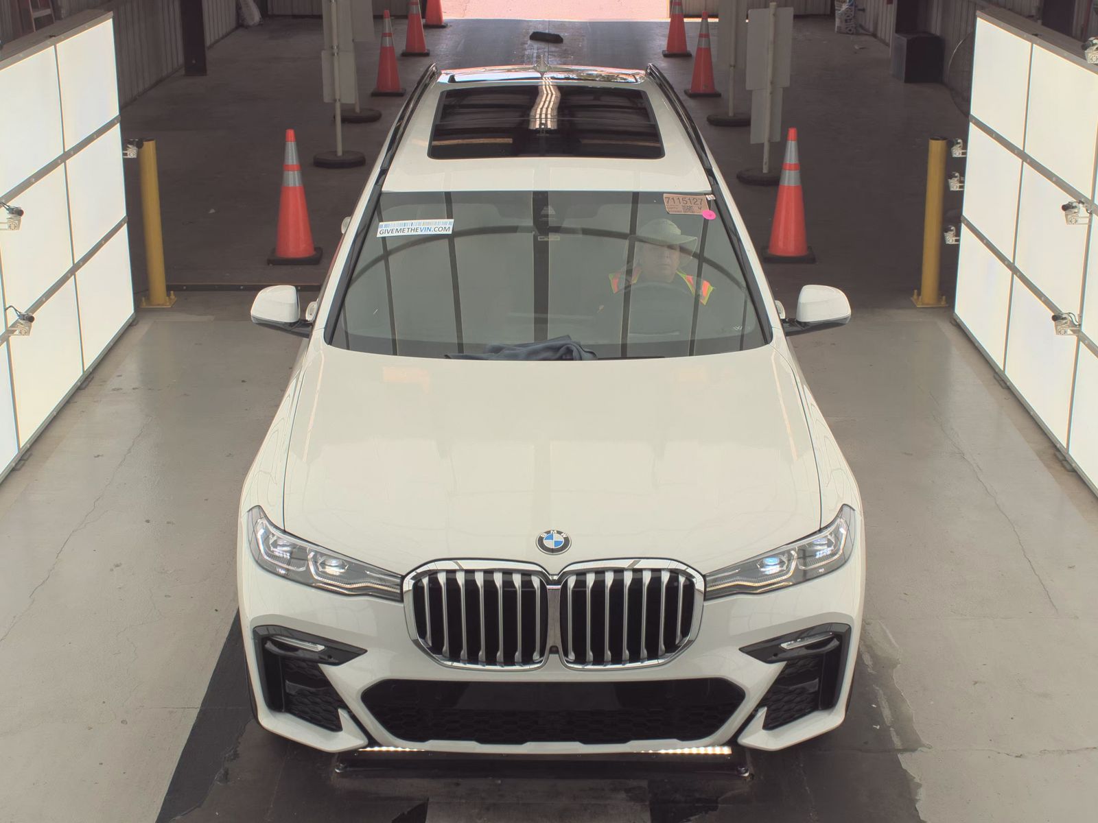 2022 BMW X7 xDrive40i AWD