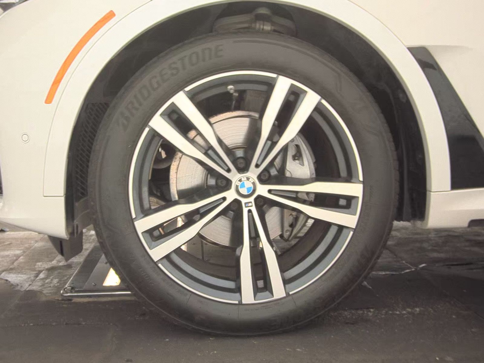 2022 BMW X7 xDrive40i AWD